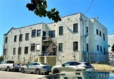 102 N Oxford Avenue, Los Angeles, California 90004 home-pic-3